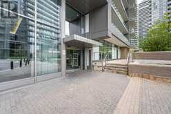 303 - 52 FOREST MANOR ROAD Toronto