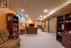 195 UPPER CANADA DRIVE Toronto