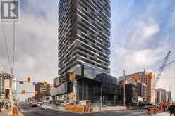 2104 - 8 EGLINTON AVENUE E Toronto