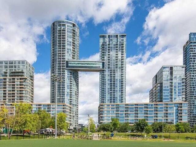 932 - 21 ICEBOAT TERRACE Toronto Ontario