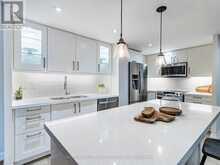 1605 - 820 BURNHAMTHORPE ROAD Toronto