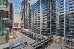 715 - 15 SINGER COURT Toronto