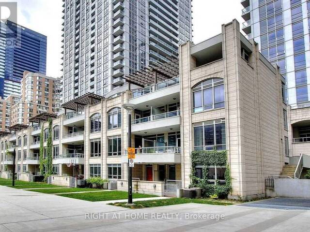 2405 - 761 BAY STREET Toronto Ontario