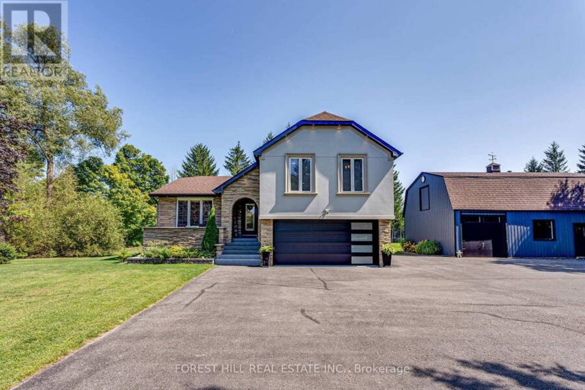 5837 YONGE STREET Innisfil