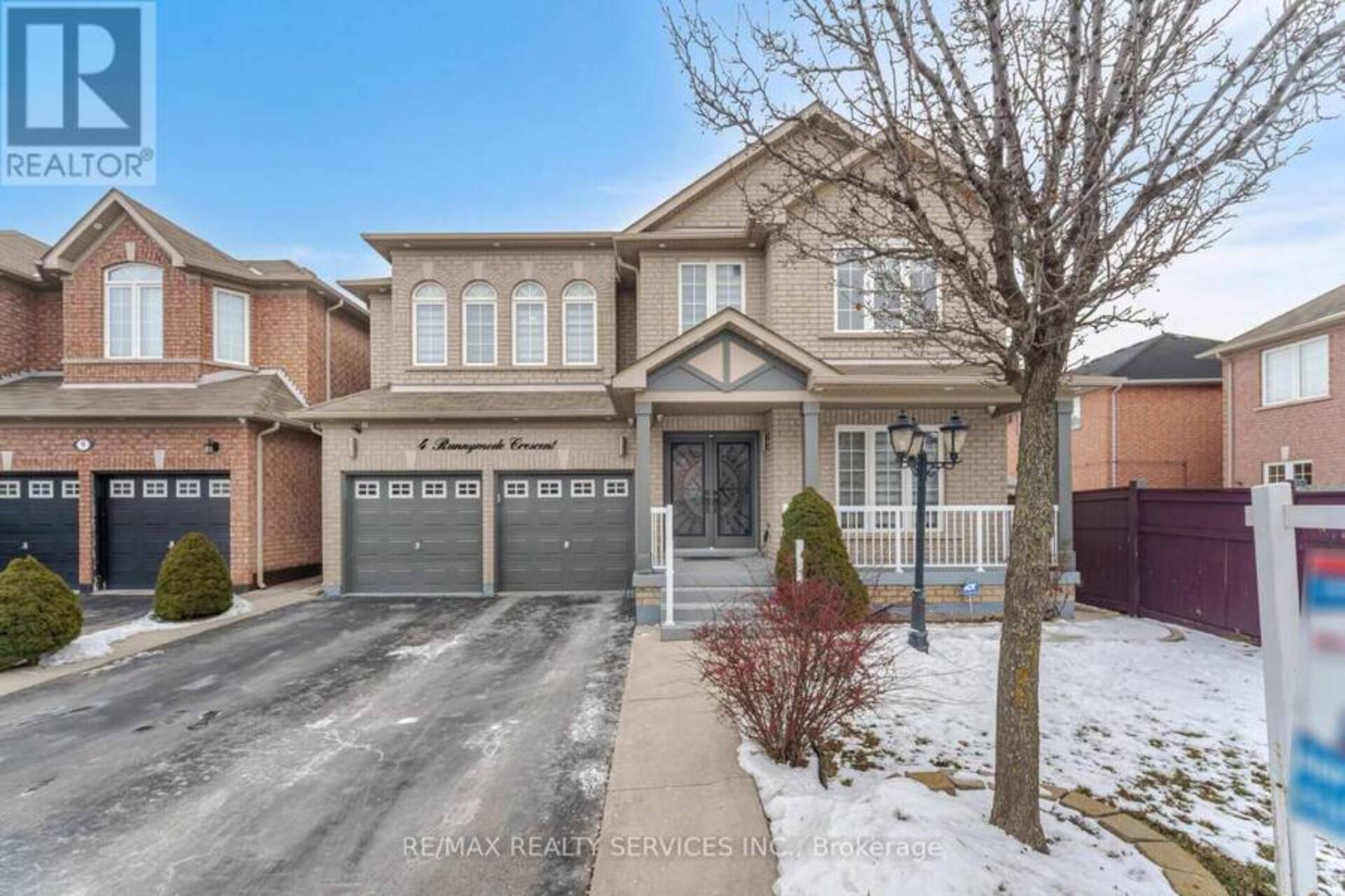 4 RUNNYMEDE CRESCENT Brampton