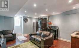 36 CUSTOMLINE DRIVE Brampton