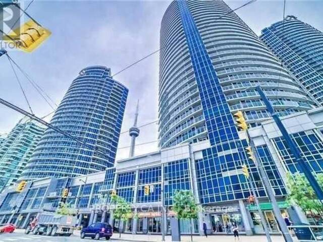 2110 - 218 QUEENS QUAY W Toronto Ontario