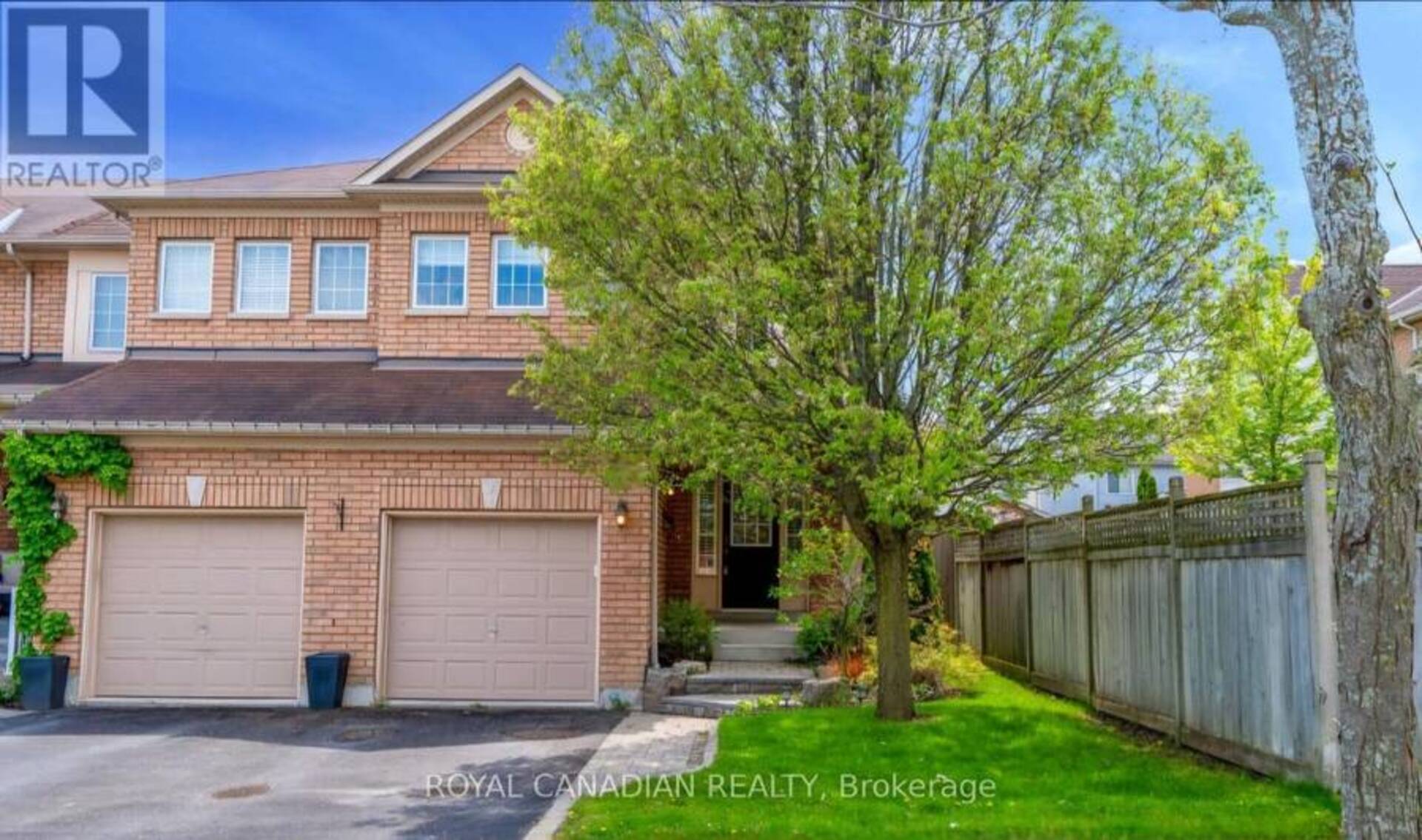 17 PRESLEY CRESCENT Whitby