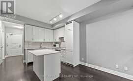 401 - 9085 JANE STREET N Vaughan