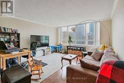 1615 - 633 BAY STREET Toronto