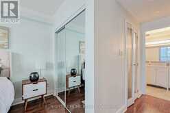 1615 - 633 BAY STREET Toronto