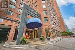 1615 - 633 BAY STREET Toronto