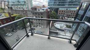 725 - 108 PETER STREET W Toronto