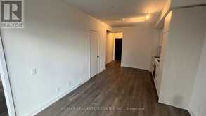 725 - 108 PETER STREET W Toronto