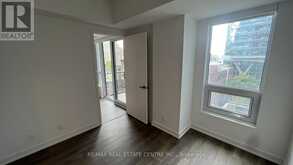 725 - 108 PETER STREET W Toronto