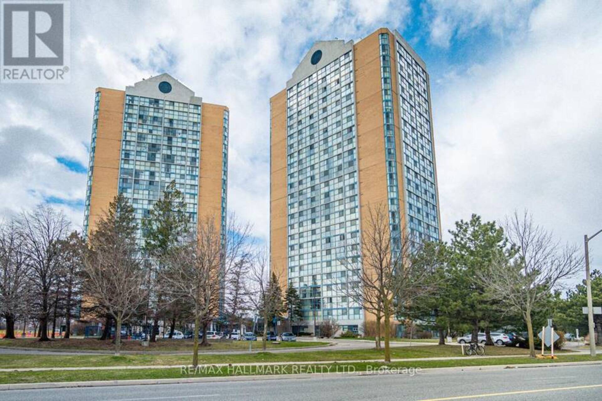 1518 - 35 TRAILWOOD DRIVE Mississauga