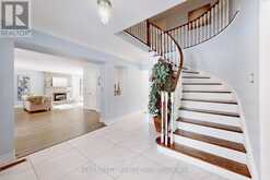 6 LADY DIANA COURT Whitchurch-Stouffville