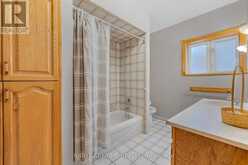 186 ROYALAVON CRESCENT Toronto