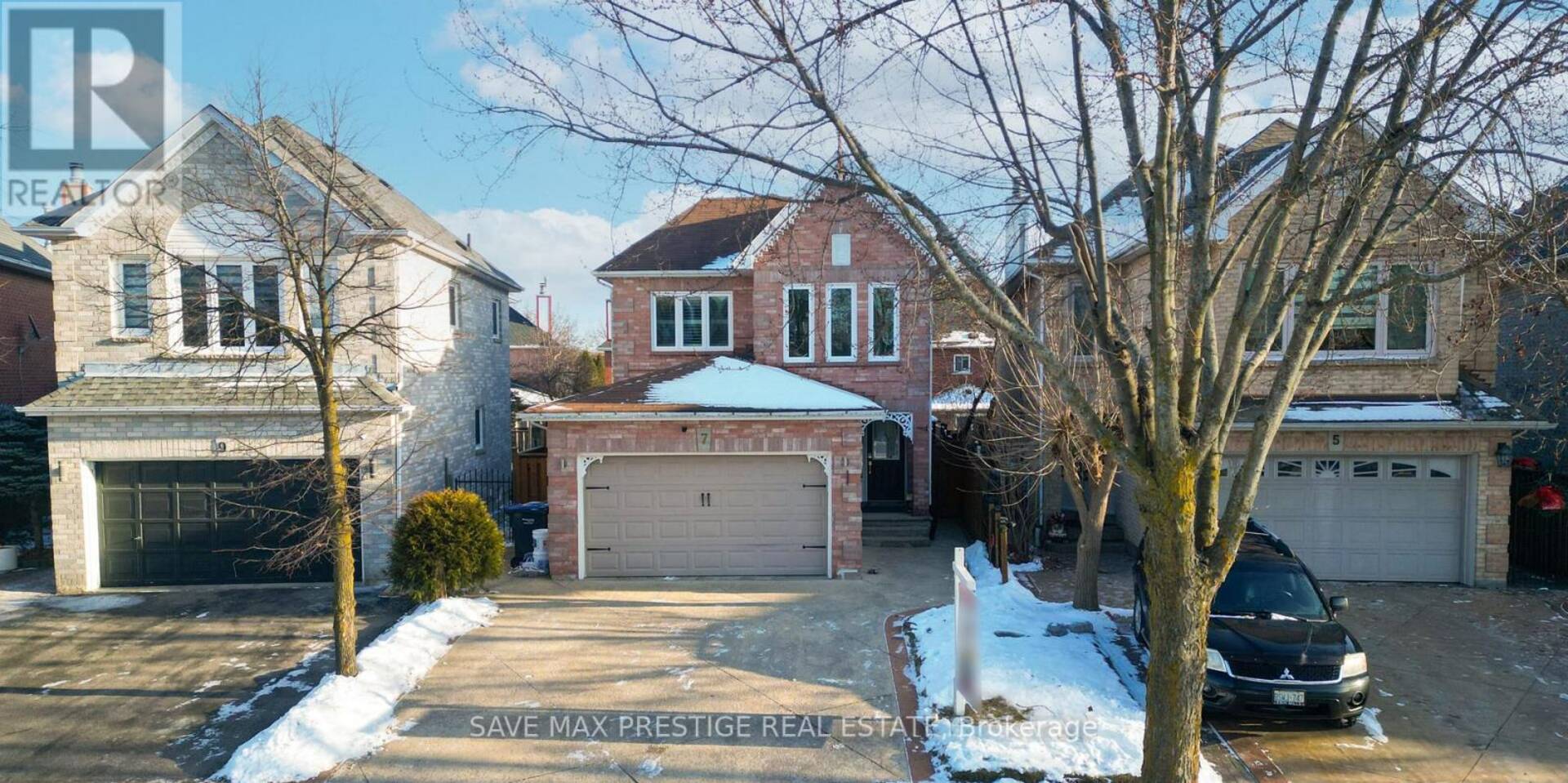 7 HOOD CRESCENT Brampton