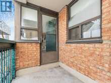 527 - 73 MCCAUL STREET Toronto