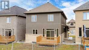 19 BARNYARD TRAIL Barrie