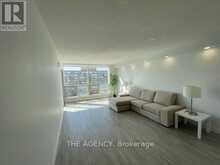 810 - 309 MAJOR MACKENZIE DRIVE Richmond Hill