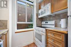 205 - 135 MAITLAND STREET W Toronto