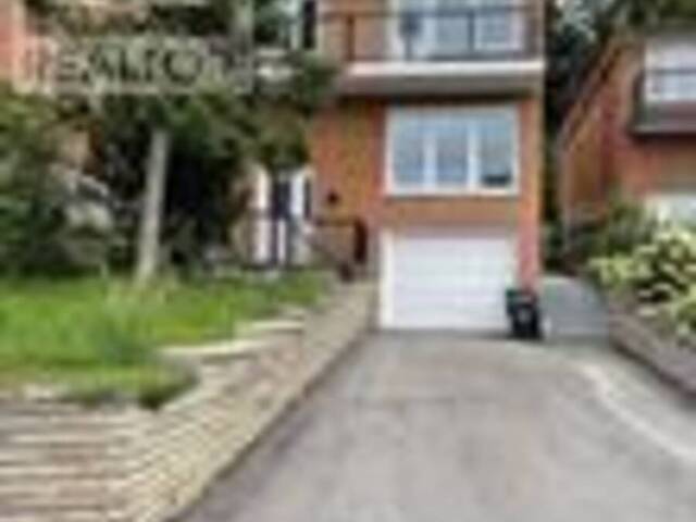 LOWER - 177 GOOCH AVENUE Toronto Ontario