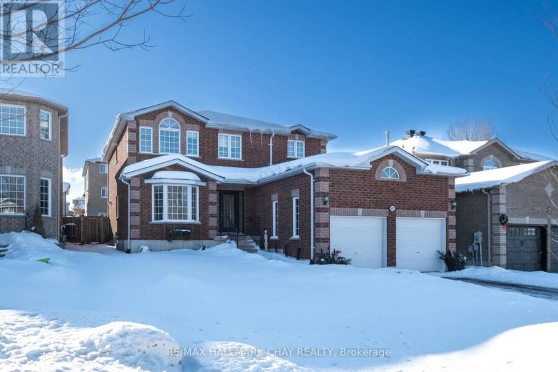 105 CROMPTON DRIVE Barrie