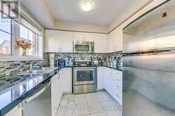 8 - 35 HAYS BOULEVARD Oakville