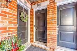 8 - 35 HAYS BOULEVARD Oakville