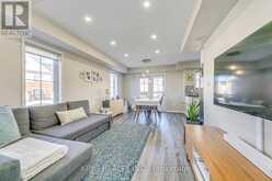 8 - 35 HAYS BOULEVARD Oakville