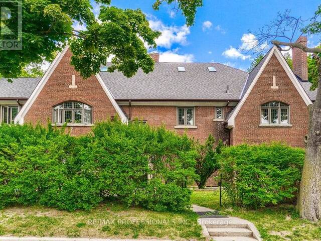 1 - 323 WALMER ROAD Toronto Ontario