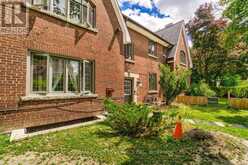 1 - 323 WALMER ROAD Toronto