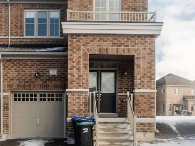 33 FERRAGINE CRESCENT Bradford/West Gwillimbury Ontario