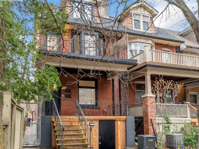 B2 - 158 INDIAN GROVE Toronto Ontario