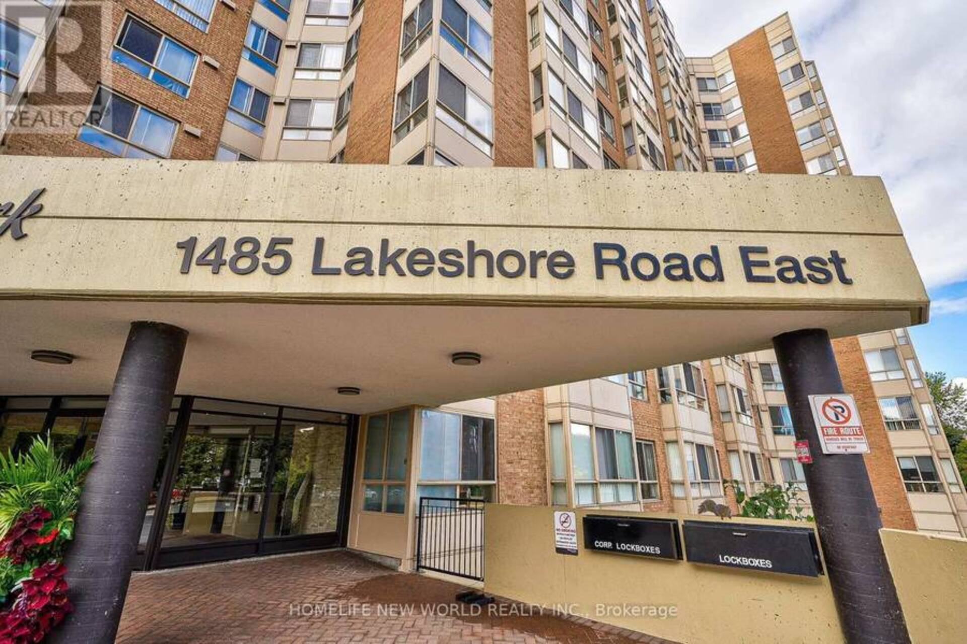 918 - 1485 LAKESHORE ROAD E Mississauga