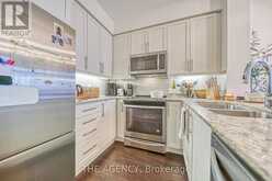 405 - 65 ONEIDA CRESCENT Richmond Hill