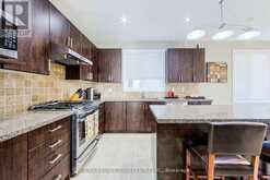 30 DEANSTON COURT Brampton