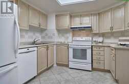 401 - 712 ROSSLAND ROAD E Whitby