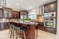 27 WHITE OAKS ROAD Barrie