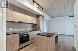 301 - 7 SMITH CRESCENT Toronto