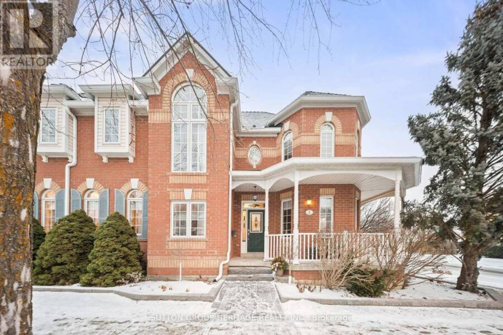 2 GLENDENNAN AVENUE Markham