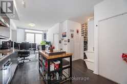 402 - 36 FOREST MANOR ROAD Toronto