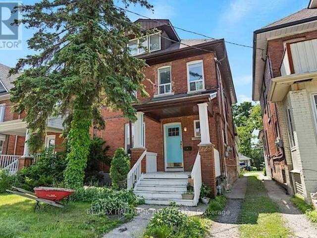 MAIN - 228 PACIFIC AVENUE Toronto Ontario