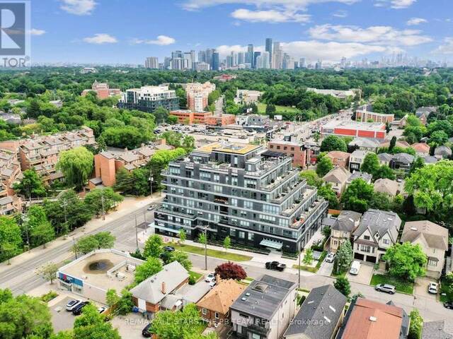 201 - 355 BEDFORD PARK AVENUE Toronto Ontario