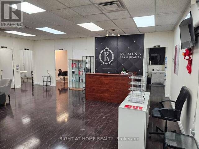 201 - 10670 YONGE STREET Richmond Hill Ontario