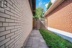 UNIT B - 50 CORAL HARBOUR CRESCENT Markham