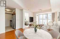 231 - 35 SARANAC BOULEVARD Toronto