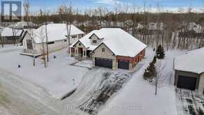 24 GLENNA TRAIL Springwater